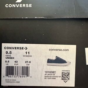 Converse unisex blue leather sneaker men 9. 5 women 11